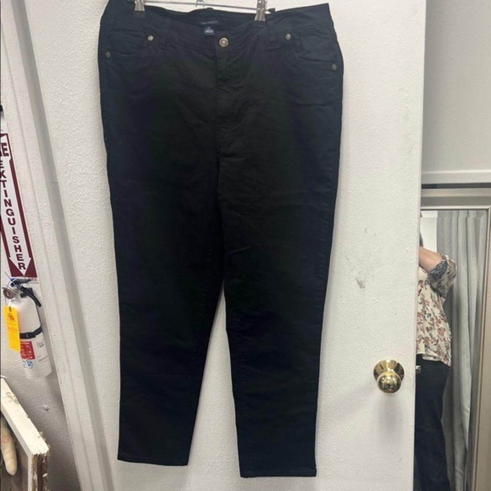 Denim 24/7 Black Straight Leg Jeans NWOT